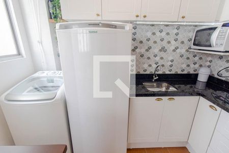 Cozinha e Área de Serviço de apartamento para alugar com 1 quarto, 33m² em Centro, Curitiba