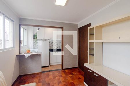 Sala de apartamento para alugar com 1 quarto, 33m² em Centro, Curitiba