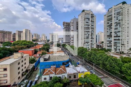 Apartamento à venda com 113m², 3 quartos e 3 vagas Apartamento à venda com 113m², 3 quartos e 3 vagasVista Área de Serviço