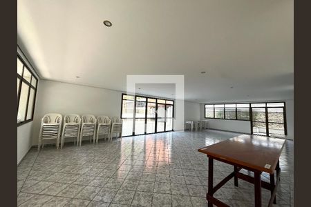 Apartamento para alugar com 85m², 2 quartos e 2 vagasÁrea comum - Salão de festas