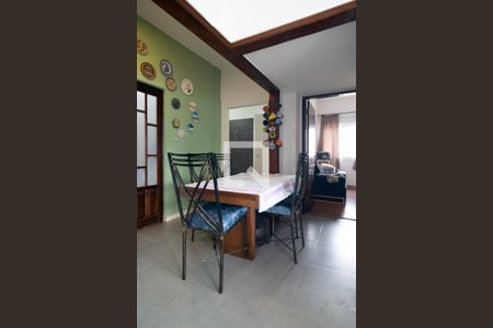 Apartamento à venda com 104m², 3 quartos e sem vagaSala