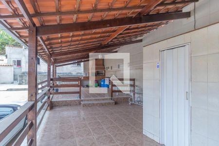 Casa à venda com 150m², 4 quartos e 3 vagas Casa à venda com 150m², 4 quartos e 3 vagasÁrea Externa