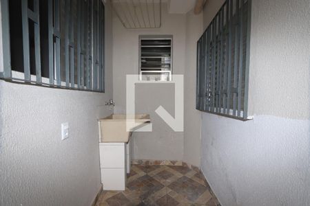 Casa para alugar com 28m², 1 quarto e sem vagaÁrea de Serviço
