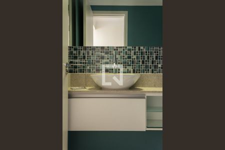 Apartamento para alugar com 156m², 3 quartos e 3 vagasLavabo