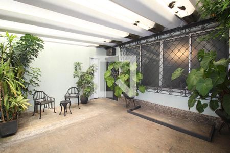 Casa à venda com 360m², 3 quartos e 3 vagasGaragem