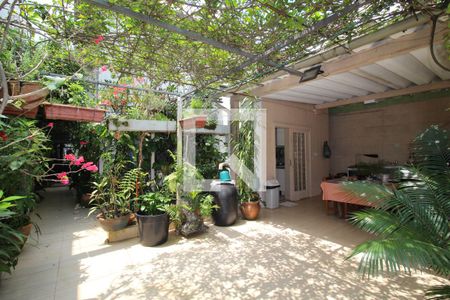 Casa à venda com 360m², 3 quartos e 3 vagasQuintal