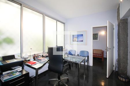 Casa à venda com 360m², 3 quartos e 3 vagasEdícula