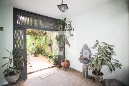 Casa à venda com 360m², 3 quartos e 3 vagasEntrada