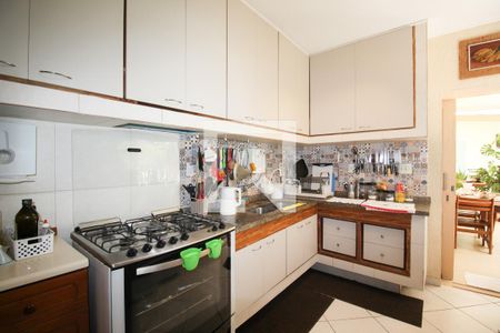 Casa à venda com 360m², 3 quartos e 3 vagasCozinha