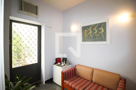 Casa à venda com 360m², 3 quartos e 3 vagasEdícula