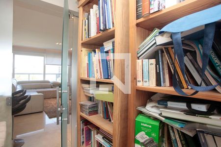 Apartamento à venda com 137m², 3 quartos e 2 vagasEscritório