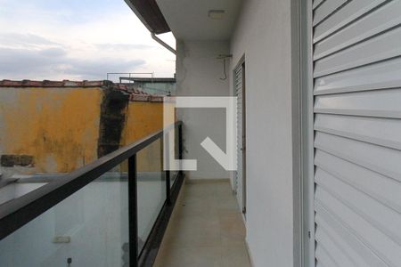 Casa à venda com 280m², 3 quartos e 2 vagas Casa à venda com 280m², 3 quartos e 2 vagasVaranda