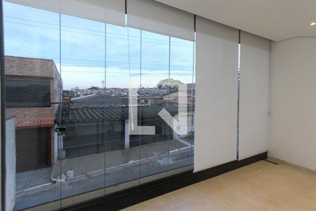 Casa à venda com 280m², 3 quartos e 2 vagas Casa à venda com 280m², 3 quartos e 2 vagasVaranda da Suite