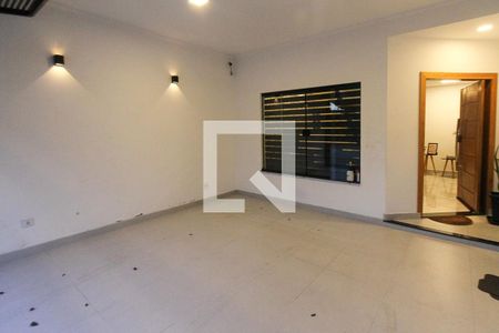 Casa à venda com 280m², 3 quartos e 2 vagas Casa à venda com 280m², 3 quartos e 2 vagasGaragem