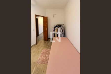 Casa à venda com 280m², 3 quartos e 2 vagas Casa à venda com 280m², 3 quartos e 2 vagasQuarto 02