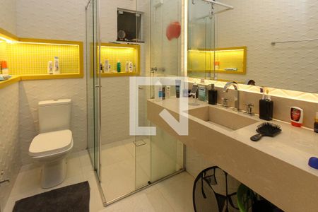 Casa à venda com 280m², 3 quartos e 2 vagas Casa à venda com 280m², 3 quartos e 2 vagasBanheiro da Suíte