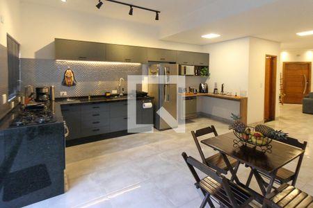 Casa à venda com 280m², 3 quartos e 2 vagas Casa à venda com 280m², 3 quartos e 2 vagasCozinha