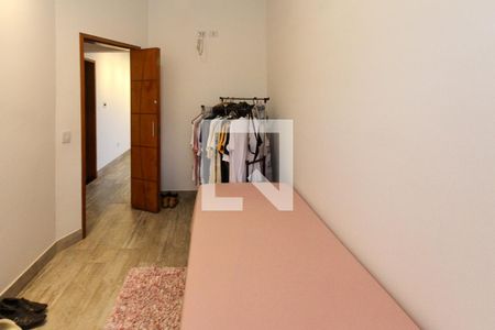 Casa à venda com 280m², 3 quartos e 2 vagas Casa à venda com 280m², 3 quartos e 2 vagasQuarto 02