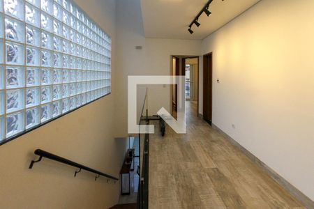 Casa à venda com 280m², 3 quartos e 2 vagas Casa à venda com 280m², 3 quartos e 2 vagasCorredor