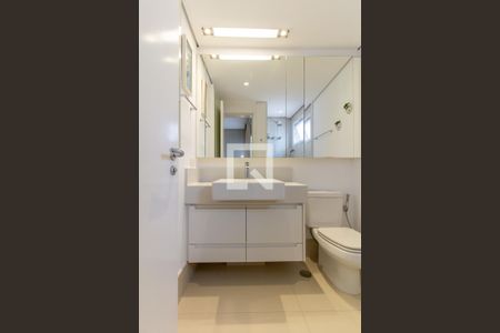 Apartamento à venda com 175m², 3 quartos e 3 vagasBanheiro da Suíte 1