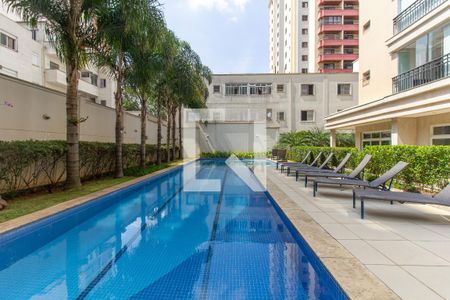 Apartamento à venda com 175m², 3 quartos e 3 vagasÁrea comum - Piscina