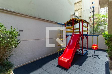 Apartamento à venda com 175m², 3 quartos e 3 vagasÁrea comum - Playground