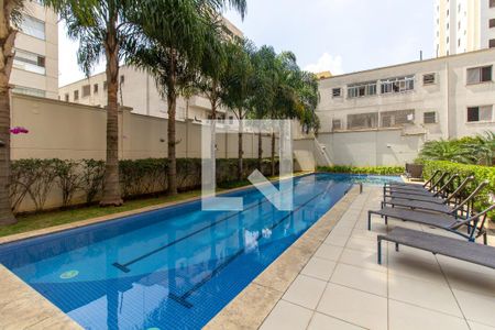Apartamento à venda com 175m², 3 quartos e 3 vagasÁrea comum - Piscina