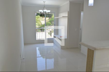 Sala de apartamento para alugar com 2 quartos, 50m² em Taquara, Rio de Janeiro