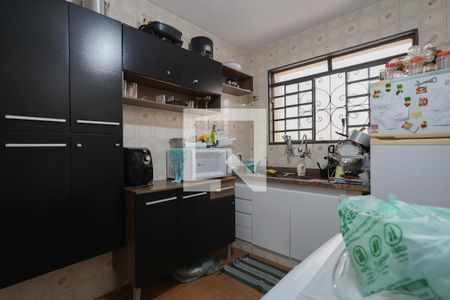 Casa à venda com 1m², 4 quartos e sem vaga Casa à venda com 1m², 4 quartos e sem vagaCasa 1 - Cozinha