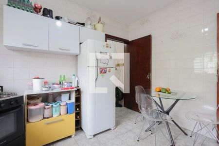 Casa à venda com 1m², 4 quartos e sem vaga Casa à venda com 1m², 4 quartos e sem vagaCasa 2 - Cozinha