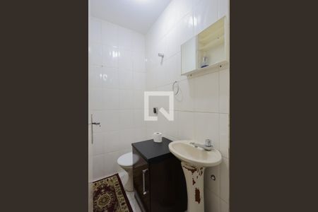 Casa à venda com 1m², 4 quartos e sem vaga Casa à venda com 1m², 4 quartos e sem vagaCasa 1 - Lavabo