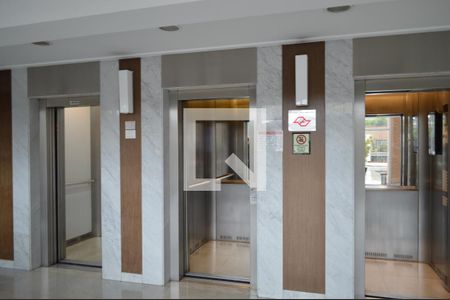 Studio à venda com 70m², 1 quarto e 2 vagasElevadores