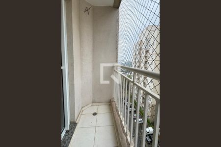 Sacada de apartamento para alugar com 2 quartos, 61m² em Jardim Tupanci, Barueri