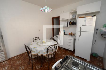 Casa à venda com 150m², 2 quartos e 2 vagasCozinha