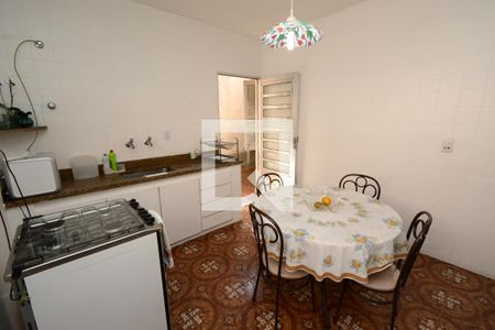 Casa à venda com 150m², 2 quartos e 2 vagasCozinha