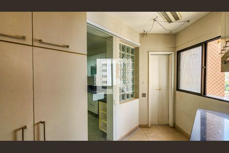 Apartamento à venda com 130m², 3 quartos e 2 vagasÁrea de Serviço