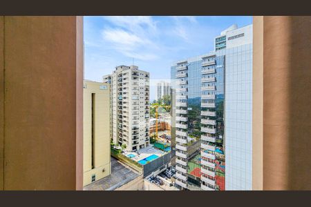 Apartamento à venda com 130m², 3 quartos e 2 vagasVista da Suíte 2