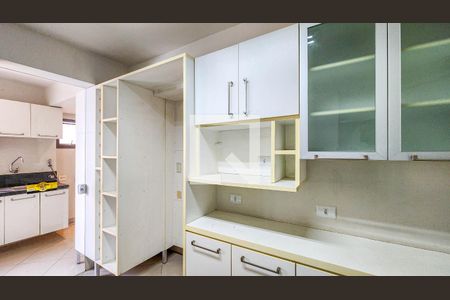 Apartamento à venda com 130m², 3 quartos e 2 vagasCozinha