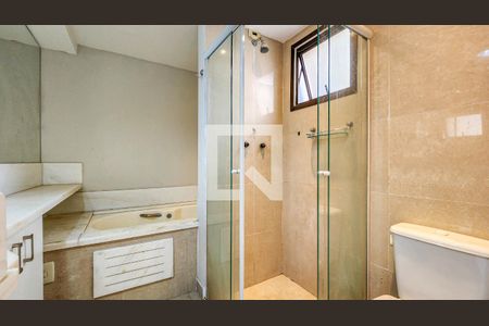 Apartamento à venda com 130m², 3 quartos e 2 vagasBanheiro da Suíte 2