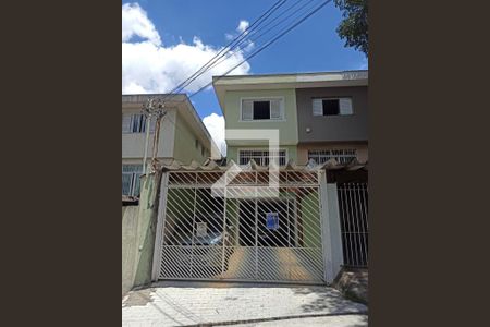 Casa à venda com 180m², 4 quartos e 3 vagasFachada