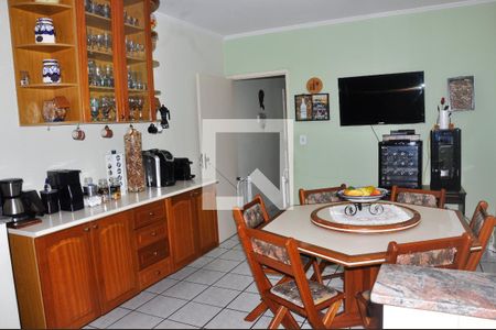 Casa à venda com 180m², 4 quartos e 3 vagasCozinha