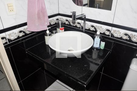 Casa à venda com 180m², 4 quartos e 3 vagasBanheiro