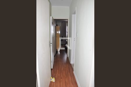 Casa à venda com 180m², 4 quartos e 3 vagasCorredor