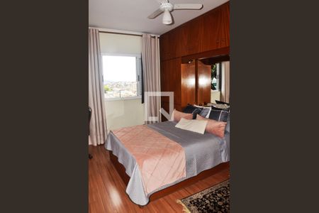 Casa à venda com 180m², 4 quartos e 3 vagasQuarto