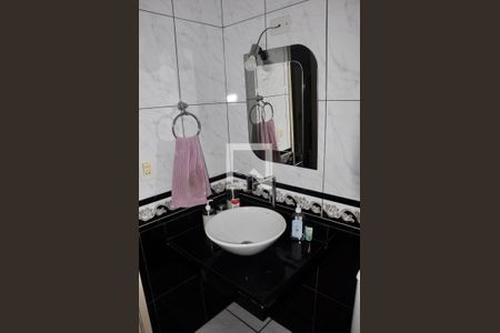 Casa à venda com 180m², 4 quartos e 3 vagasBanheiro