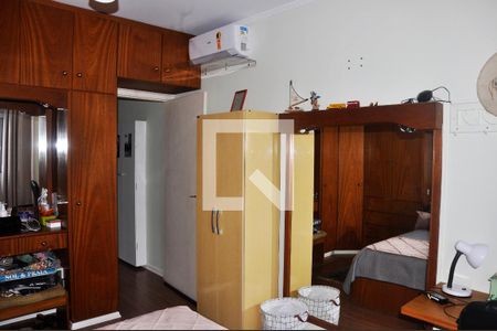 Casa à venda com 180m², 4 quartos e 3 vagasQuarto