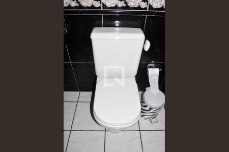 Casa à venda com 180m², 4 quartos e 3 vagasBanheiro