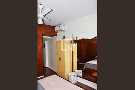 Casa à venda com 180m², 4 quartos e 3 vagasQuarto