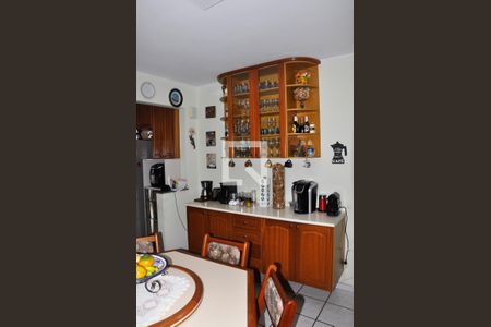 Casa à venda com 180m², 4 quartos e 3 vagasCozinha