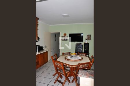 Casa à venda com 180m², 4 quartos e 3 vagasCozinha